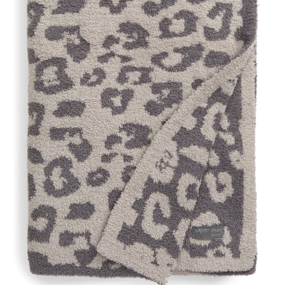 ❣️SOLD❣️Barefoot Dreams In The Wild Throw Blanket - Picture 3 of 3